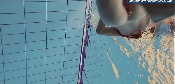  Amateur Lastova continues her swim